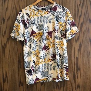 H&M patterned men’s T-shirt